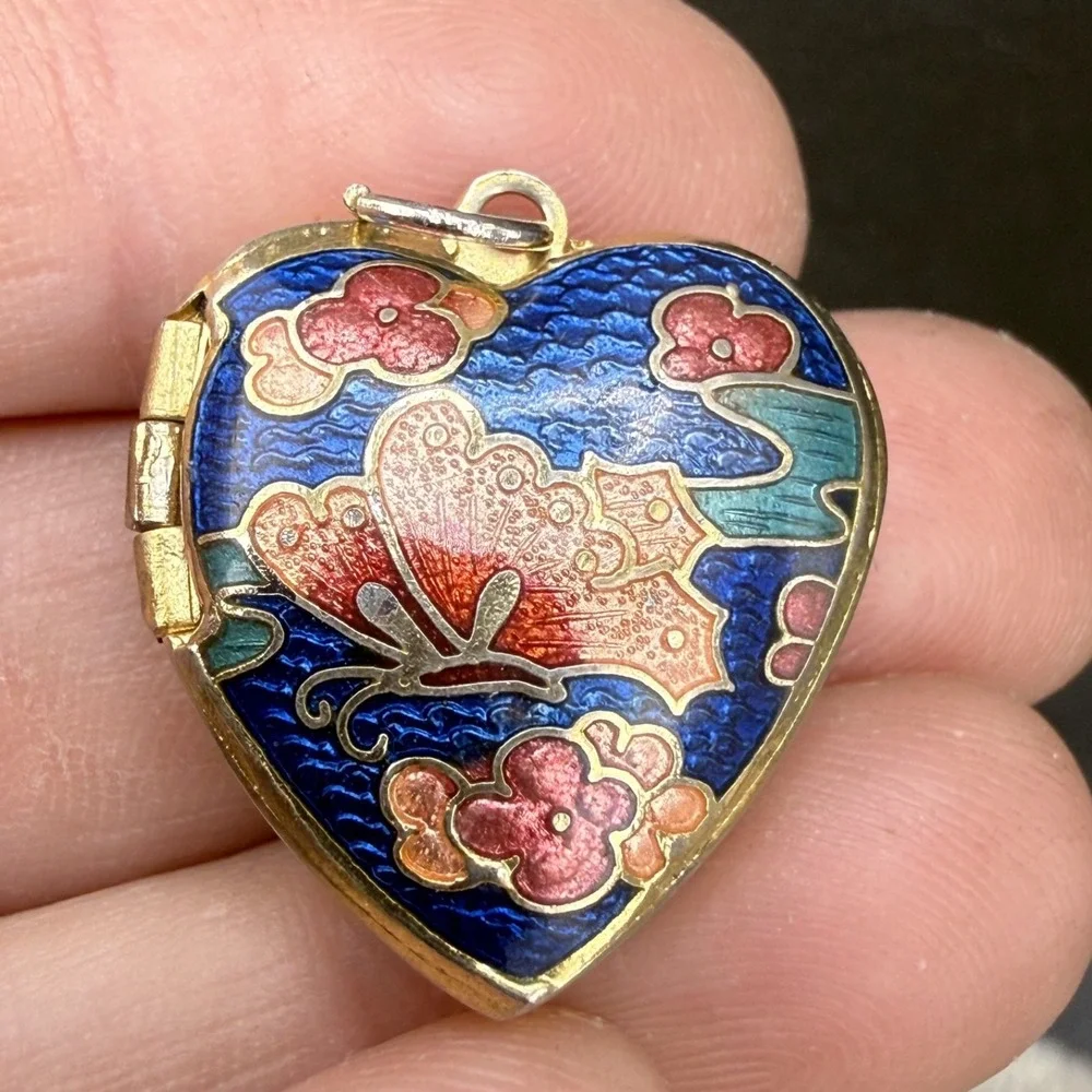 Vintage Cloisonne Locket Gold Tone Enamel Heart Butterfly Double Sided
